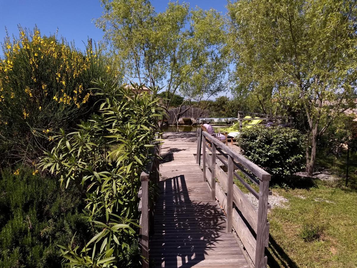 Les Terrasses De Valensole Bed & Breakfast Exterior photo
